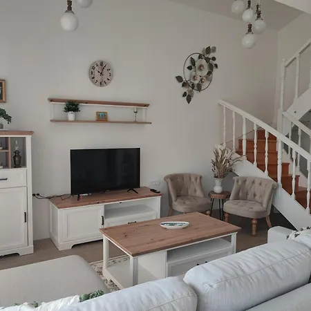 Secret Garden Apartment