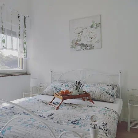 Διαμέρισμα Secret Garden *